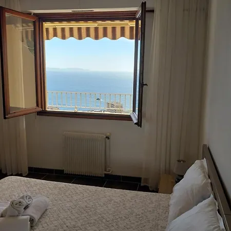 Apartment Daniella - Terrace Sea View Spacious - By Tgb